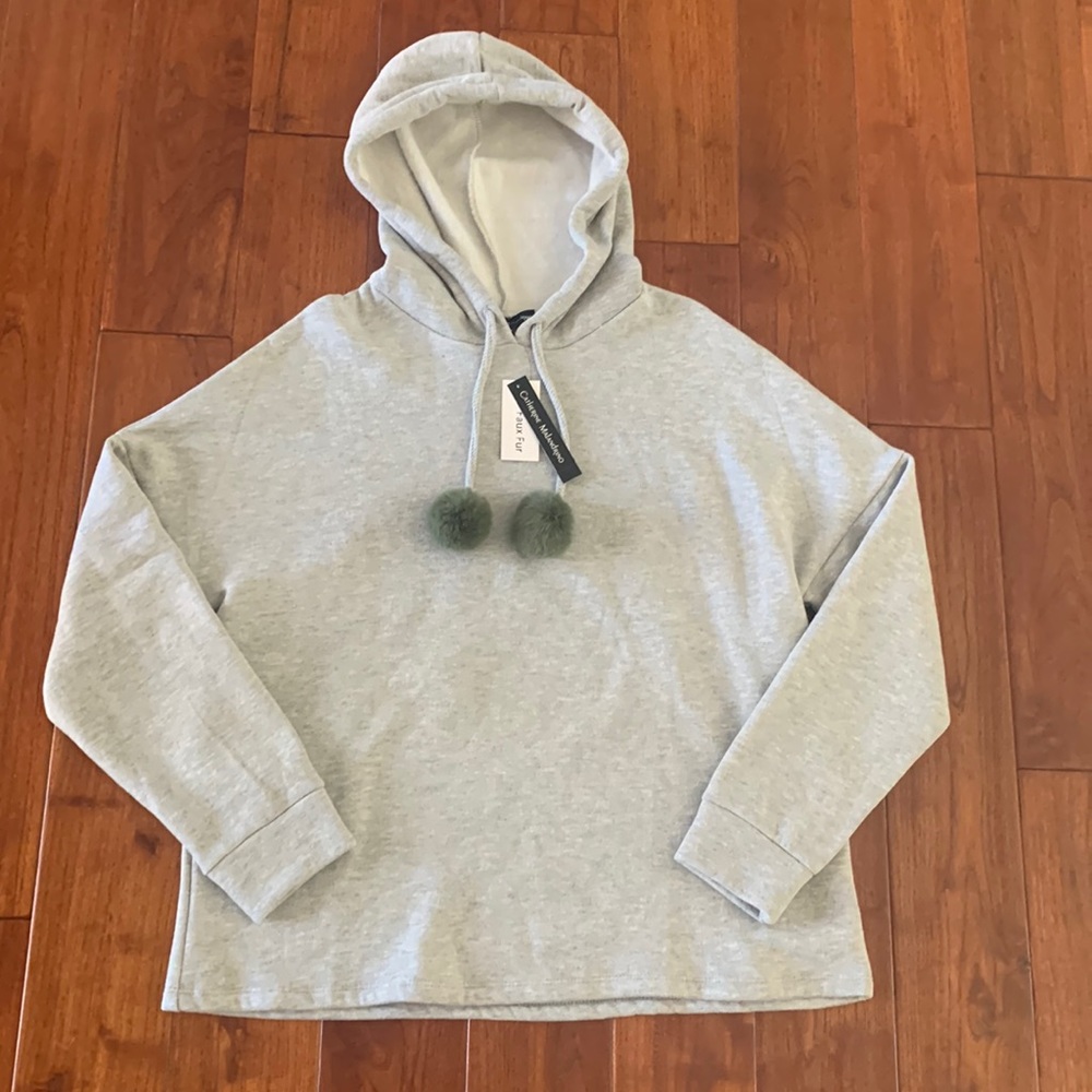 Catherine Malandrino Grey COZY Hooded Sweatshirt with Pom Poms size M NEW!